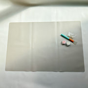 ネイル用シリコンマット 40×60cm ネイルマット レジンマット 下敷き 作業用 ジェルネイル セルフネイル 滑り止め 防滑 汚れ防止 水洗い可 ネイルアート ネイルサロン DIY 手芸 ハンドメイド