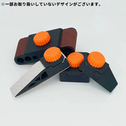 ハンドサンダー 紙ヤスリ サンドペーパーホルダー ミニ 小型 DIY 工具 研磨 つまみ付き 挟む 細かい フラット 平ら 軽量 模型 工作 簡単 便利 多用途 仕上げ