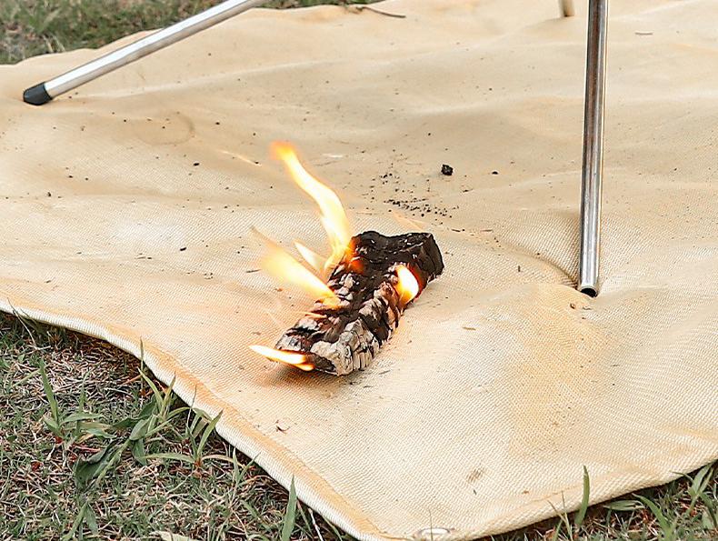焚き火台シート 収納袋付き たき火シート 耐火シート 防火シート ガラス繊維 商品画像2