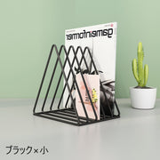 ブックスタンド ブックエンド 本立て 金属製 三角形 トライアングル オブジェ 置物 卓上収納 本棚 マガジンラック ブックシェルフ 仕切り インテリア小物 シンプル クラシック おしゃれ