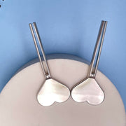 チューブ絞り器 チューブしぼり 1個 単品 歯磨き粉 洗顔料 ハンドクリーム 軟膏 調味料 化粧品 染毛剤 絞り出し 押し出し 便利 簡単 おしゃれ かわいい ハート型