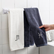 タオルハンガー タオル掛け タオルかけ バスルーム用品 洗面所用品 キッチン用品 ブラック ホワイト 穴あけ不要 シンプル モダン