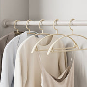 ハンガー 10本セット 物干しハンガー 洋服掛け ズボン掛け ボトムス 衣類収納 クローゼット シンプル 型崩れ防止 跡が付かない かわいい