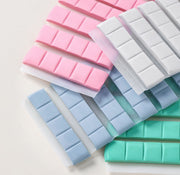 ネイルチップ固定用粘土 30粒 ネイルスタンド用 ねんど ネイル用品 つけ爪 ジェルネイル 再利用可能 繰り返し使える ネイルアート練習 ネイルサンプル ディスプレイ 展示