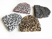 ニット帽 キッズ帽子 帽子 ビーニー ニットキャップ キッズ 子ども 子供 女の子 男の子 ベビー 赤ちゃん 秋 冬 ガール ボーイ ヒョウ柄 レオパード 豹 毛糸 あったか 派手 個性的 おしゃれ クール かっこいい 防寒 お出かけ 散歩 フリーサイズ 保育園 幼稚園 幼児 小学生 通園 通学 折り返し