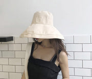 女優帽 レディース 女性 婦人 帽子 ぼうし ハット つば広 あご紐付き 黒 ベージュ ピンク ネイビー 無地 シンプル カジュアル お出かけシーン カラバリ豊富