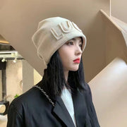 ニット帽 ビーニー レディース 帽子 ぼうし ロゴ ゆったり あったか おしゃれ カジュアル 秋冬 防寒対策 暖かい 女性用 ブラック ホワイト グレー ピンク 黒 白