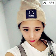 ニット帽 帽子 ぼうし レディース メンズ 男女兼用 リブ編み ヘッドホン ロゴ おしゃれ カジュアル シンプル 防寒 暖かい あったか 女性 男性 ユニセックス ファッション小物 秋 冬