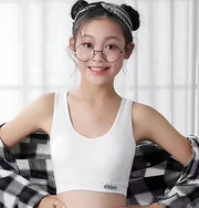 ジュニアブラ 同色2枚セット インナー 下着 女の子 ブラジャー スポーツブラ ハーフトップ ノンワイヤー カップ付き 中学生 高校生 パッド付 デイリー カジュアル シンプル スポブラ 小学生