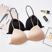三角ブラ ブラジャー 単品 無地 黒 ベージュ レディース インナー ノンワイヤーブラ 細ストラップ セクシー シンプル おしゃれ 女子力アップ 婦人用 女性用 肌色