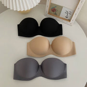 ストラップレスブラ チューブトップブラ レディース 女性用下着 ブラジャー シームレス パッド入り ノンワイヤー 響きにくい 無地 肩紐なし シンプル おしゃれ