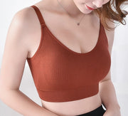 スポーツブラ レディース 女性用 インナー 単品 ブラトップ ノンワイヤー 下着 ブラジャー 細ストラップ パッド付き 取り外し可能 ハーフトップブラ シンプル リブ おしゃれ 運動 ヨガ 筋トレ ランニング ジョギング マラソン 女の子 婦人用 黒 白 カーキ 緑 茶色