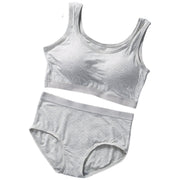 スポーツブラ ショーツ 上下セット ハーフトップブラ ノンワイヤーブラ カップ付き ブラジャー スタンダード ノーマル パンツ 下着 レディース 女性 婦人無地 単色 シンプル