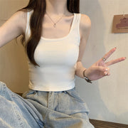ブラトップ カップ付き タンクトップ インナー 下着 トップス レディース 女性用 Uネック ショート丈 短め丈 無地 背中クロス シンプル 可愛い おしゃれ 単色
