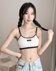 スポーツブラ ブラジャー ノンワイヤー レディース 女性用 インナー 単品 下着 細ストラップ パッド付き 取り外し可能 スポブラ 学生