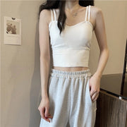 ブラトップ キャミソール レディース 女性 婦人 インナー 下着 肌着 カップ付き ショート丈 ノースリーブ パッド付き 無地 単色 ブラック ホワイト グレー シンプル おしゃれ かわいい カジュアル トップス