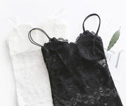 カップ付きキャミソール ブラトップ レディース インナー レース 透け感 女性下着 肌着 おしゃれ かわいい シースルー セクシー モノトーン 華やか 細ストラップ ブラック ホワイト 黒 白