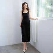 キャミソールワンピース キャミワンピ レディース インナー チュニック 選べる着丈 ミディ丈 膝丈 ロング丈 ミニ丈 ノースリーブ 肌着 ペチコート 透け防止 婦人服 部屋着 ルームウェア 寝間着 ナイトウェア 無地 ソリッドカラー シンプル 寝巻き 女性用