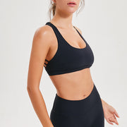 スポーツブラ ブラジャー スポブラ レディース ヨガブラ 女性下着 インナー 肌着 ノンワイヤー バッククロス バックシャン パッド付き 無地 シンプル おしゃれ ランニング ジム フィットネス 部活 運動 ダンス 体操 ソリッドカラー 婦人用