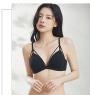ブラジャー 三角ブラ 単品 レディース 女性 婦人 ノンワイヤー 下着 インナー パット付き パット一体型 無地 単色 Vライン 深Vネック シンプル 上品 セクシー 普段使い デイリー