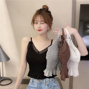 キャミソール レディース トップス Vネック フリル シワ感 ショート丈 シンプル 無地 おしゃれ かわいい インナー カップ ハイウエスト 女性 大人女子 フェミニン カジュアル