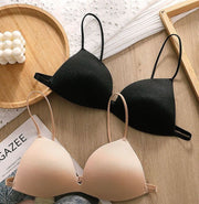三角ブラ レディース ノンワイヤーブラジャー 下着 インナー シームレス モールドカップ 3／4カップ 深Vネック 美背中 薄手