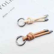 バッグチャーム キーリング キーホルダー レザー調 フェイクレザー 結び目 飾り 雑貨 シンプル バッグ用アクセサリー おしゃれ レディース メンズ 女性 男性
