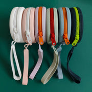 アクセサリーポーチ イヤホンケース イヤフォンケース コインケース 小物入れ 小銭入れ ミニポーチ 充電コード入れ 収納用品 丸型 円形 シリコン コンパクト マルチケース おしゃれ かわいい