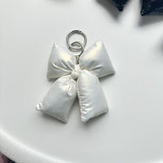 バッグチャーム キーホルダー キーリング レディース キッズ 女の子 子供 ビッグリボン リボンモチーフ ふわふわ 大きめ かわいい 可愛い