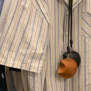 airpodsケース airpods収納ポーチ イヤホン収納 ネックストラップ付き 首掛け スナップボタン レザー調 フェイクレザー 紛失防止 airpods入れ 小物入れ 持ち歩き レディース メンズ 男女兼用 ユニセックス