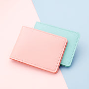 パスケース カードケース カード入れ レディース 女性 二つ折り 透明窓 レザー調 フェイクレザー IDカード クレジットカード 定期入れ コンパクト 無地 単色 シンプル かわいい おしゃれ