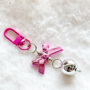 バッグチャーム スマホストラップ キーホルダー レディース 女性 バッグ用アクセサリー スマホ用アクセサリー リボン カニカン 無地 シルバーカラー ブラック レッド ゴールドカラー ガーリー フェミニン 可愛い キュート おしゃれ