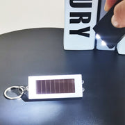 懐中電灯 ソーラー充電式 LED リチウム ミニライト キーホルダー コンパクト 小型 持ち運び 軽量 防災グッズ 屋外 室内 照明器具 シンプル 便利グッズ