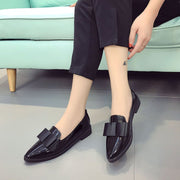 パンプス アーモンドトゥ レディース 靴 シューズ レザー調 リボン フラット ローヒール 美脚 軽量 防滑 ビジネスカジュアル