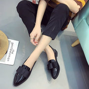 パンプス アーモンドトゥ レディース 靴 シューズ レザー調 リボン フラット ローヒール 美脚 軽量 防滑 ビジネスカジュアル