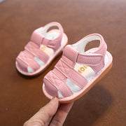 サンダル ファーストシューズ ベビー グルカサンダル 靴 レザー調 男の子 女の子 無地 マジック テープ シンプル 通気性 夏 可愛い かわいい おしゃれ プレゼント ギフト 出産祝い 赤ちゃん 男児 女児 11.5cm 12cm 12.5cm 13cm 13.5cm イエロー 黄色 ピンク ホワイト 白