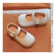 フォーマルシューズ 子ども用 キッズ 女の子 ベビー 靴 くつ シューズ フェイクレザー フラット ぺたんこ ストラップ ゴム底 パンプス フォーマル ラウンドトゥ スナップボタン シンプル 無地 ストラップシューズ おしゃれ 上品 発表会 卒園式 入学式 パーティ お出かけ きれいめ 茶 白 黒