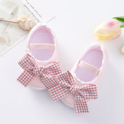 ファーストシューズ ベビー 靴 くつ リボン 滑り止め ゴムバンド 花柄 ハート ドット おしゃれ かわいい 赤ちゃん カジュアル フォーマル 女の子