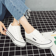 厚底スニーカー ハイソールス ローカット レディース 女性用 靴 定番 キャンバス 着脱簡単 歩きやすい 履きやすい おしゃれ カジュアル シンプル 普段使い お出かけ 通勤 通学 スポーツ ウォーキング 女の子 婦人用 黒 赤 白 ネイビー