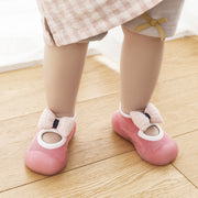 ファーストシューズ ソックスシューズ 上履き 室内履き ルームシューズ ベビー 赤ちゃん 女の子 男の子 11cm 12cm 13cm 14cm 15cm くるぶし丈 リボン 防滑 無地 ピンク ブルー ホワイト シンプル カジュアル かわいい キュート 出産祝い