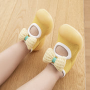 ファーストシューズ ソックスシューズ 上履き 室内履き ルームシューズ ベビー 赤ちゃん 女の子 男の子 11cm 12cm 13cm 14cm 15cm くるぶし丈 リボン 防滑 無地 ピンク ブルー ホワイト シンプル カジュアル かわいい キュート 出産祝い