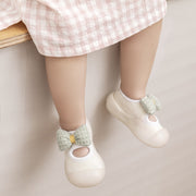 ファーストシューズ ソックスシューズ 上履き 室内履き ルームシューズ ベビー 赤ちゃん 女の子 男の子 11cm 12cm 13cm 14cm 15cm くるぶし丈 リボン 防滑 無地 ピンク ブルー ホワイト シンプル カジュアル かわいい キュート 出産祝い