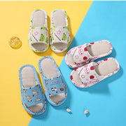 スリッパ 子供用 キッズ ジュニア 男の子 女の子 前あき オープントゥ ルームシューズ 室内履き ネコ クマ カエル プリント 総柄 かわいい