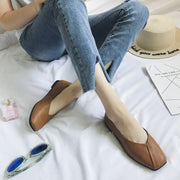 パンプス レディース 女性 靴 くつ シューズ スクエアトゥ ローヒール フラット ぺたんこ 黒 茶色 レザー調 フェイクレザー シンプル 通勤 お出かけシーン