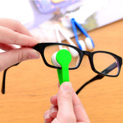 メガネ拭き 2個セット メガネクリーナー トングタイプ 両面 眼鏡拭き ケア用品 老眼鏡 サングラス レンズクリーナー 携帯用 持ち運び ギフト プレゼント 眼鏡クリーナー 雑貨 小物 簡単 便利 挟む かわいい キュート 面白い シンプル おしゃれ 旅行 出張 通勤 通学