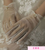 グローブ 手袋 ブライダルグローブ ウェディング 花嫁 結婚式 披露宴 ウェディングドレス パティー シースルー 透け感 シンプル フラワー ショート丈 きれい 綺麗 白 ホワイト