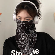 フェイスカバー ネックガード 多機能 バンダナ フェイスマスク 耳掛けタイプ 日焼け予防 紫外線対策 通気性 伸縮性 スカーフマスク ペイズリー ブラック ホワイト