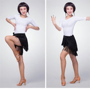 ヒップスカーフ パンツ 2点セット ダンス衣装 ベリーダンス 社交ダンス ラテンダンス ヒップカバー 大人用 子供用 フリンジ ショール 3段 ウエスト紐 ステージ衣装 舞台 発表会 練習着 レッスン着 ツートンカラー 単色 バイカラー おしゃれ キッズ ジュニア レディース 女の子 ひらひら 華やか 揺れる カラバリ豊富 赤 黒 ローズ 緑 青 紫