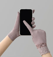 手袋 グローブ レディース ショート丈 スマホ対応 レース リボン 夏 UVケア 紫外線対策 日焼け防止 滑り止め 薄手 通気性
