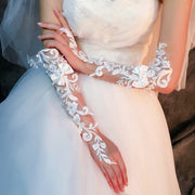ウェディンググローブ 手袋 ロング フィンガーレス 指なし レース フラワー ブライダル おしゃれ かわいい 上品 清楚 結婚式 披露宴 ウエディング小物 花嫁 新婦 フォーマル フェミニン エレガント パーティー イベント ドレス小物